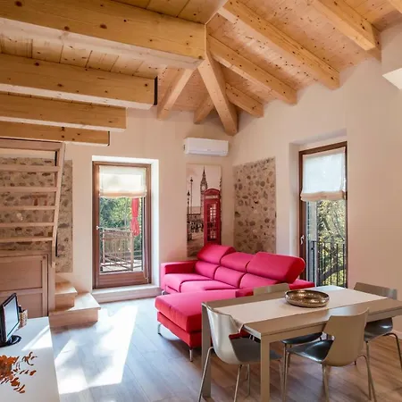 Cascina La Scala 아파트 살로