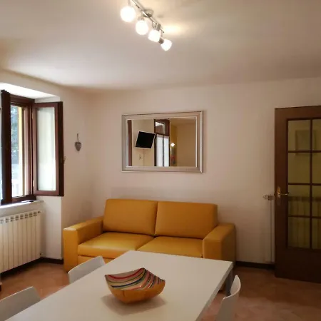 Apartment Cascina La Scala Saló